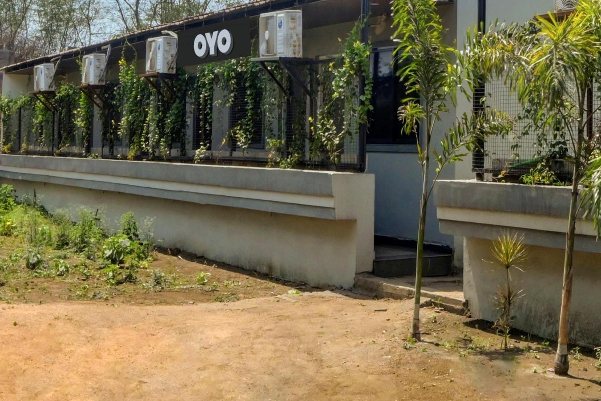 Hotel O Club Toronto Durg Exterior photo